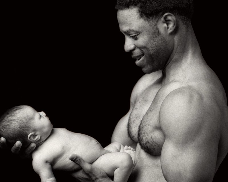 Family and maternity portrait by Moshe Zusman, PortraitDC — Washington DC