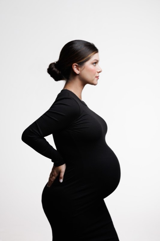 Family and maternity portrait by Moshe Zusman, PortraitDC — Washington DC