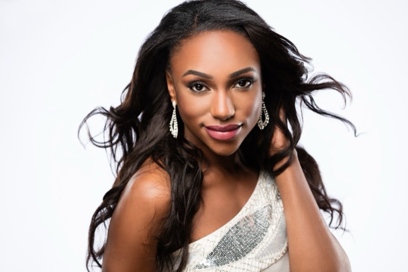 Modeling portfolio photograph by Moshe Zusman, PortraitDC — Washington DC