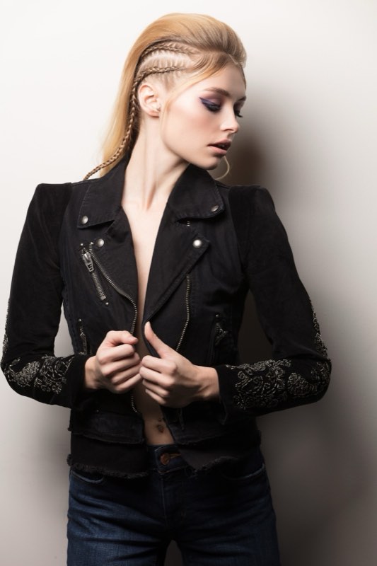 Modeling portfolio photograph by Moshe Zusman, PortraitDC — Washington DC