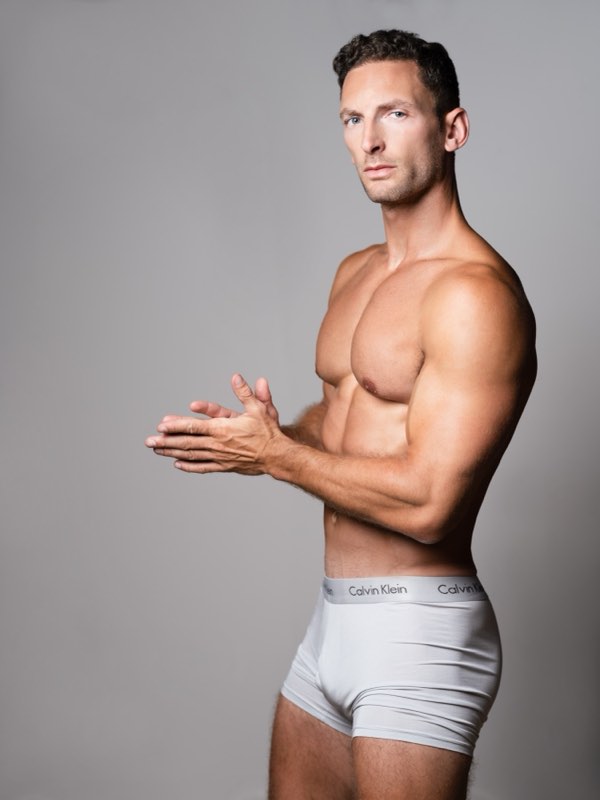 Modeling portfolio photograph by Moshe Zusman, PortraitDC — Washington DC